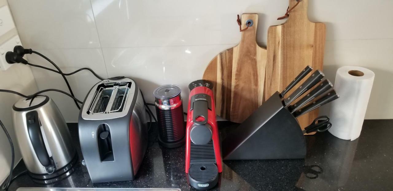אוקלנד New Smart Home Nearby Plaza מראה חיצוני תמונה